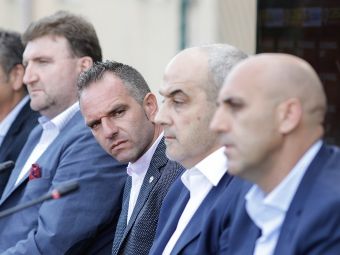 
	Dinamovistii acuza actiunile falimentare ale lui Cortacero: &quot;Patronul spaniol e teapa secolului! Am ajuns sa il regretam pe Negoita!&quot;
