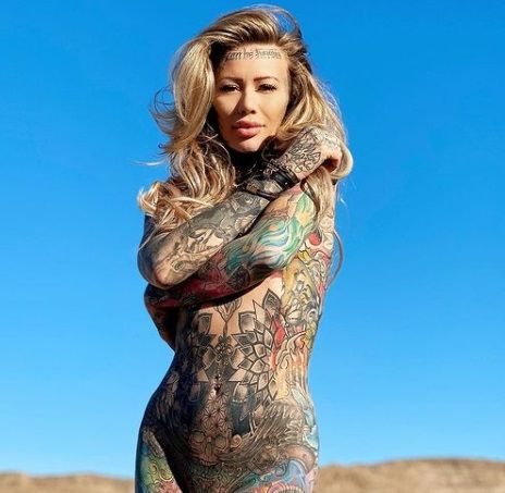 Ce nebunie! Cea mai tatuata femeie din lume a depasit orice limita. Care e zona corpului de care nu vrea sa se atinga_6