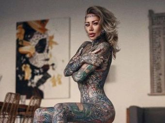 
	Ce nebunie! Cea mai tatuata femeie din lume a depasit orice limita. Care e zona corpului de care nu vrea sa se atinga
