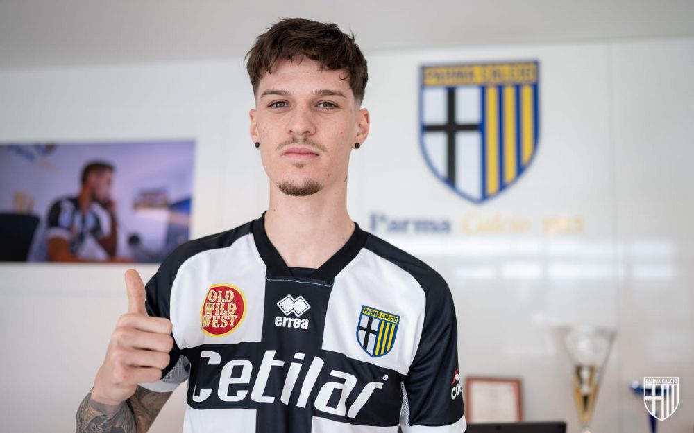 Parma, decizie de ultima ora dupa transferul lui Man! Ce mesaj a postat pe net special pentru romani_5