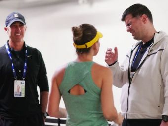 
	FOTOGRAFIA MOMENTULUI:&nbsp;Ipostaza incredibila in care organizatorii Australian Open i-au surprins pe Simona Halep si Toni Iuruc&nbsp;
