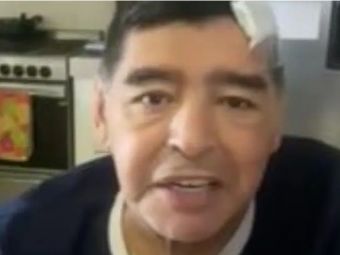 
	&quot;Sunt invinetit, dar sunt bine!&quot; Ultimele imagini cu Maradona in viata au fost filmate in bucatarie. Fostul fotbalist abia vorbea
