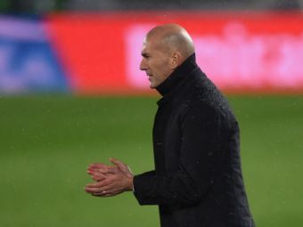 
	Zidane este aparat de un fost mare fotbalist al Barcelonei: &quot;Presa este nedreapta cu el! Nu merita asta!&quot;
