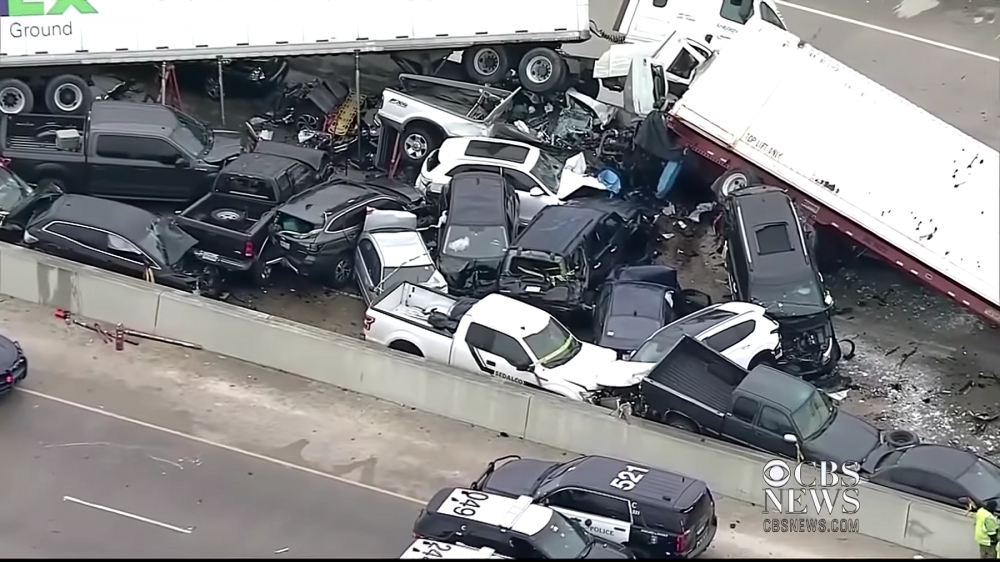 Dezastru urias! Accident cu peste 130 de masini implicate si urmari catastrofale pe autostrada! Imagini de necrezut _8