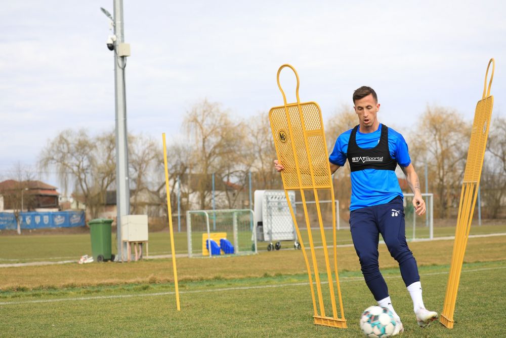 Primele imagini cu Juan Camara la Craiova! Reactia fanilor dupa anuntul transferului fostului jucator de la Dinamo_4