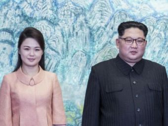 
	Mister rezolvat in Coreea de Nord. Sotia dictatorului a reaparut dupa un an. Motivul disparitiei ramane o enigma
