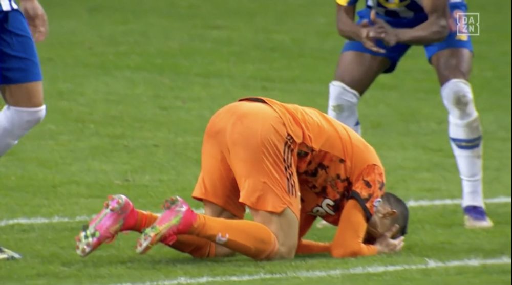 Ronaldo si-a iesit din minti! A cerut penalty si i-a venit sa PLANGA de nervi in prelungiri! Ce s-a intamplat_3
