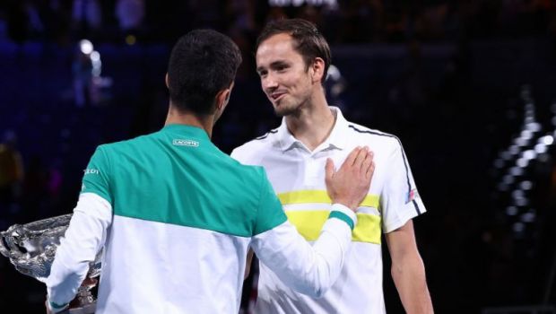 
	Discrepanta URIASA intre banii incasati de campionul Djokovic si finalistul Medvedev la AO 2021 | Sarbul i-a facut o declaratie de dragoste... Arenei Rod Laver
