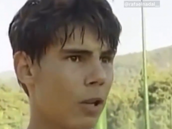 
	De neuitat! Clipul in care &quot;Regele Zgurii&quot;, Rafael Nadal declara la 16 ani ca prefera sa joace mai mult pe hard si pe iarba :)&nbsp;
