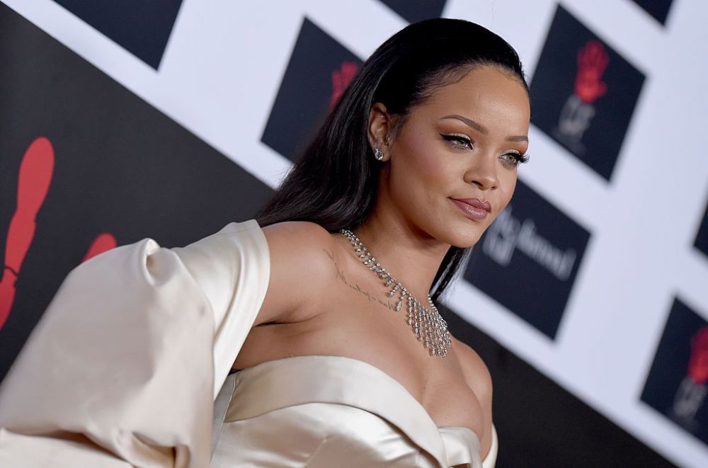 Rihanna si-a cumparat o casa in Beverly Hills! Suma HALUCINANTA cheltuita de artista cu o avere de 550 de milioane de dolari_12