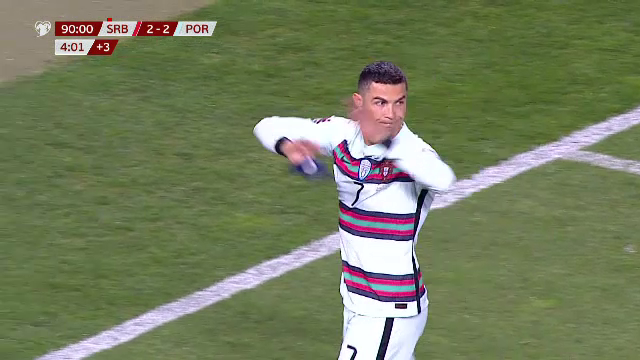 Ronaldo s-a INFURIAT si a PLECAT de pe teren inainte de finalul meciului! A trantit banderola dupa ce a fost FURAT! Imaginile care fac inconjurul lumii_8