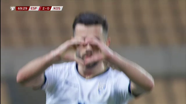 Pana si vedetele de la Barca si Real aplauda asa ceva! Kosovo a marcat un gol magic in fata Spaniei: lob superb de la centrul terenului! Faza care face inconjurul lumii_3