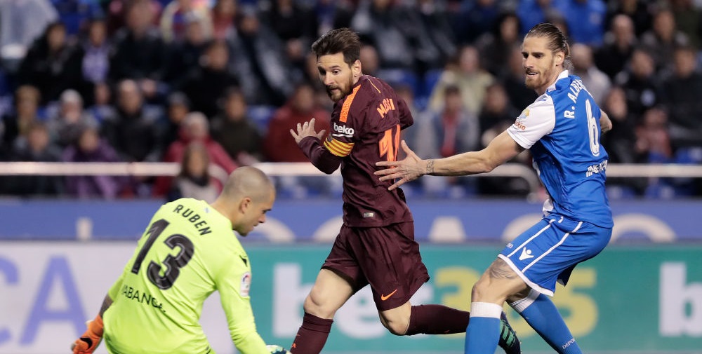 Dinamo si-a adus un fundas spaniol care s-a duelat in trecut cu Messi! Fotbalistul fost prezentat oficial_1