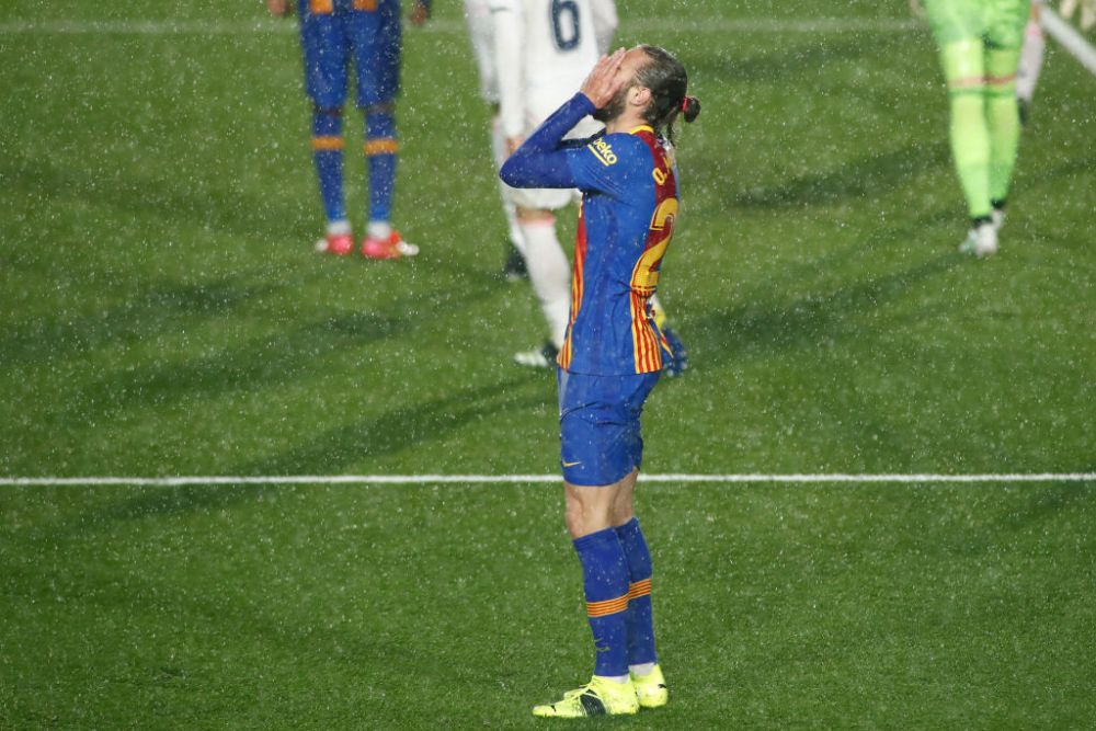 Clipul care face senzatie pe internet dupa El Clasico! Modric l-a luat la misto pe Pique: "Acum astepti momentul sa va plangeti, nu?"_3