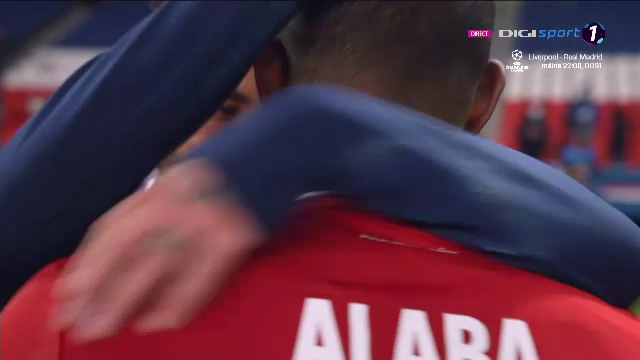 De asta iubim fotbalul! :) Gestul superb facut de Neymar dupa ce a eliminat-o pe Bayern! S-a dus direct la Alaba_11