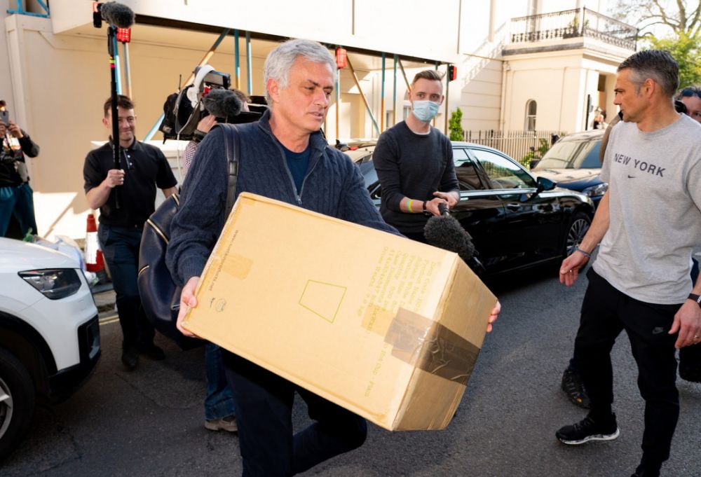 VIDEO | Mourinho si-a luat bagajele si a plecat de la Tottenham! Cu ce a fost vazut plecand de la stadion_2