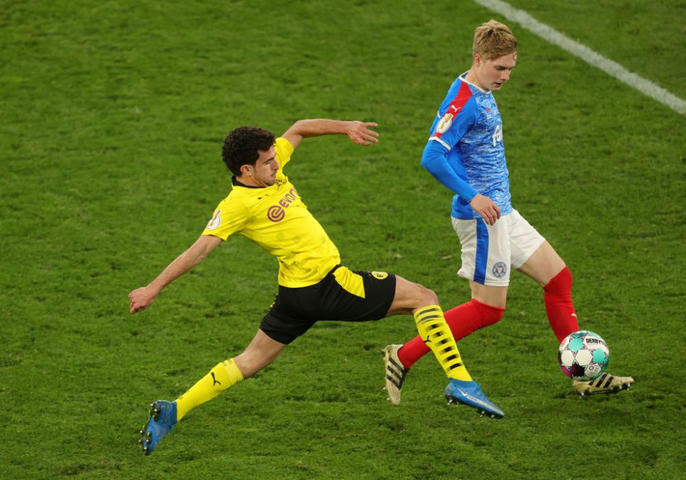 Accidentare horror la meciul lui Dortmund! Haaland nici nu s-a putut uita la coechipierul sau! Atentie, imagini cu puternic impact emotional_5