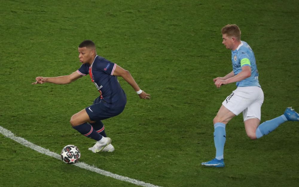 Kylian Mbappe le da emotii fanilor lui PSG inainte de semifinala cu City! Cum a fost surprins starul francez la hotel_2
