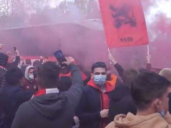 
	Care restrictii? Fanii lui Lille au facut spectacol inaintea meciului cu Lens. Suprematia lui PSG, amenintata
