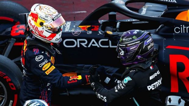
	Monstruos! Hamilton a ajuns la 100: pole position in Catalunya. Cum arata grila de start pentru MP al Spaniei
