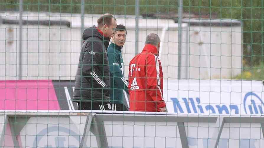 Probleme pentru Lewandowski! Starul lui Bayern ar putea rata ultimele meciuri din Bundesliga_2