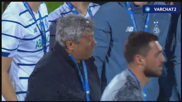 Lucescu a rupt tot in Ucraina! Imagini fantastice dupa ce a luat si Cupa cu Dinamo Kiev: a fost aruncat in aer de jucatori! Scene fantastice_20