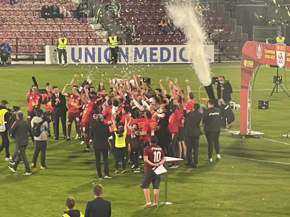 CFR Cluj si-a primit trofeul de campioana a Romaniei! Imaginile senzationale ale bucuriei de la Cluj_21
