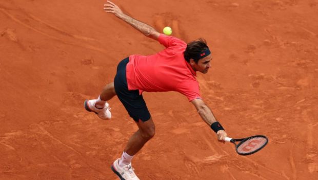 
	Cineva sa-l opreasca! La 39 de ani, &#39;fenomenul&#39; Roger Federer a inventat o noua lovitura in tenis: ce a putut sa-i faca lui Marin Cilic la Roland Garros&nbsp;

