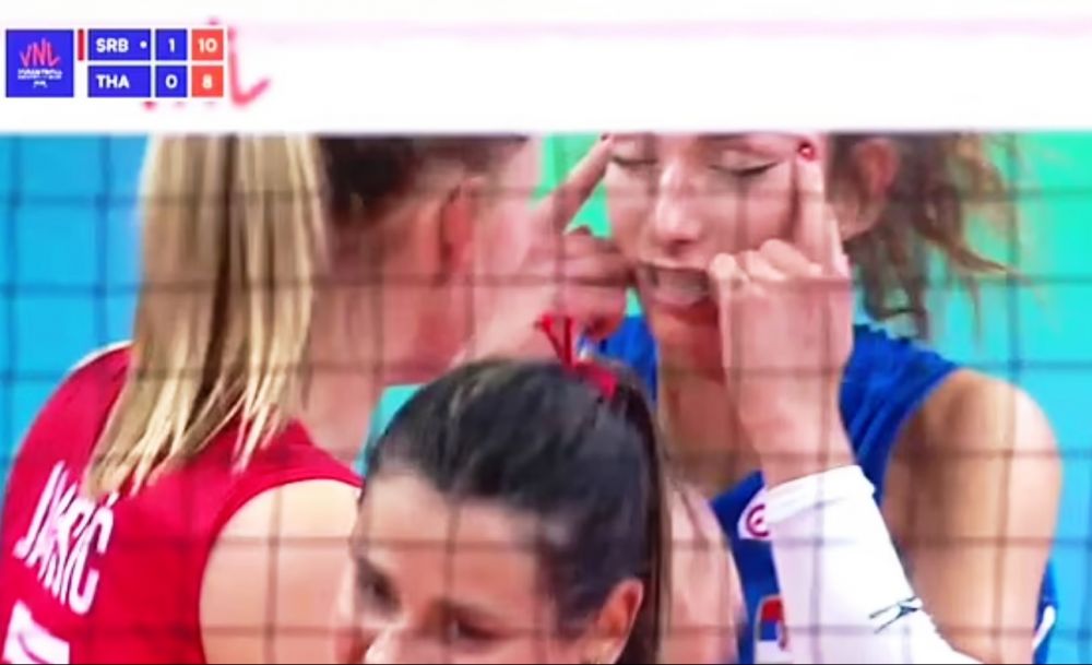 Voleibalista din Serbia, suspendata dintr-un motiv incredibil! Ea a fost acuzata ca a facut un gest rasist in timpul meciului_3