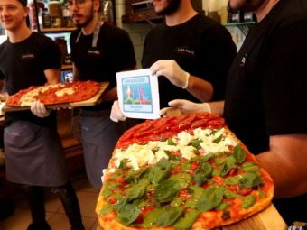 
	In Bucuresti, exact ca la Roma! Cel mai bun pizzaiolo din Capitala a pregatit o pizza speciala pentru debutul Euro 2020
