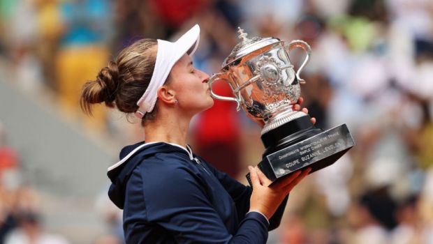 
	Barbora Krejcikova (33 WTA) este noua campioana la Roland Garros! Favorita Simonei Halep, Anastasia Pavlyuchenkova a cedat finala in 3 seturi
