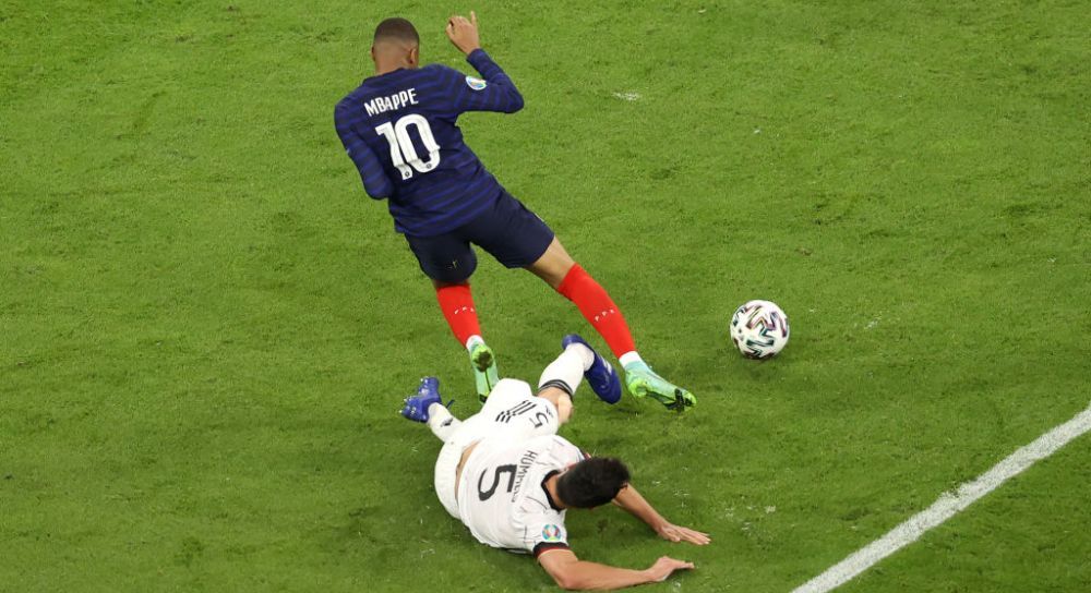 Nu au tinut pasul cu ei! :) Mbappe a facut spectacol pe teren! Hummels a inscris in propria poarta! Doua goluri anulate pentru francezi! Aici ai tot ce s-a intamplat in Franta 1-0 Germania_9