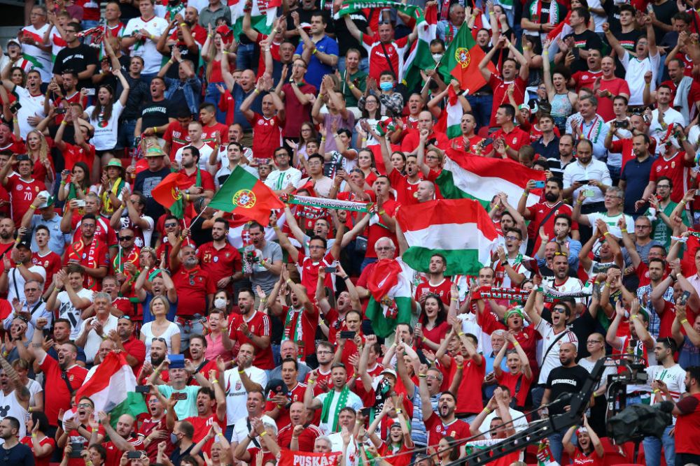 Fotbalul a "inviat", dupa o perioada de cumpana! Stadion plin la Budapesta si o atmosfera senzationala_3
