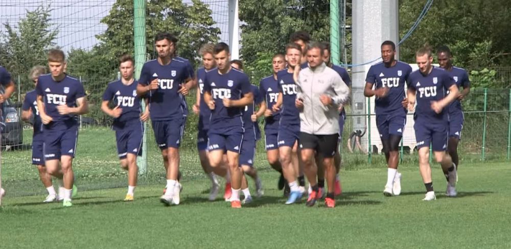 Doua transferuri anuntate de FCU Craiova! Trupa lui Mititelu se intareste pentru lupta la titlu_1