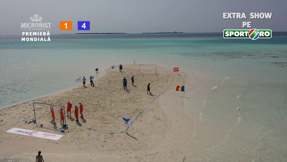 Premiera mondiala! Romanii au jucat fotbal pe un banc de nisip, in mijlocul oceanului. Imaginile incredibile care au cucerit internetul_12