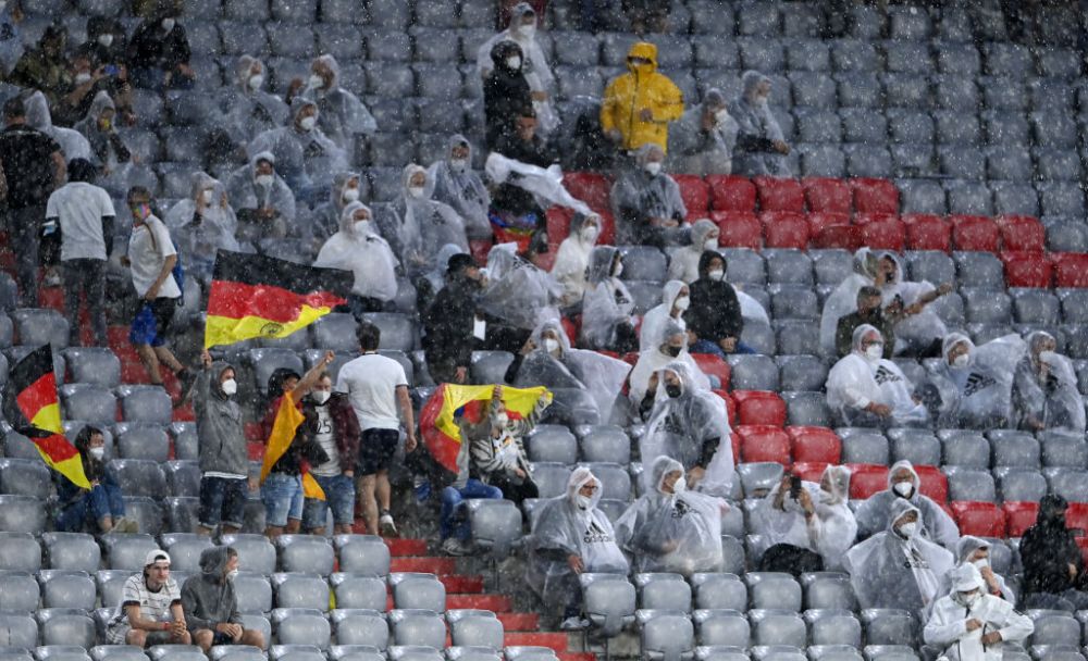 Momente incredibile pe arena din Munchen: nemtii au inceput sa plece de pe stadion in minutul 36. Imaginile care au facut inconjurul lumii_2