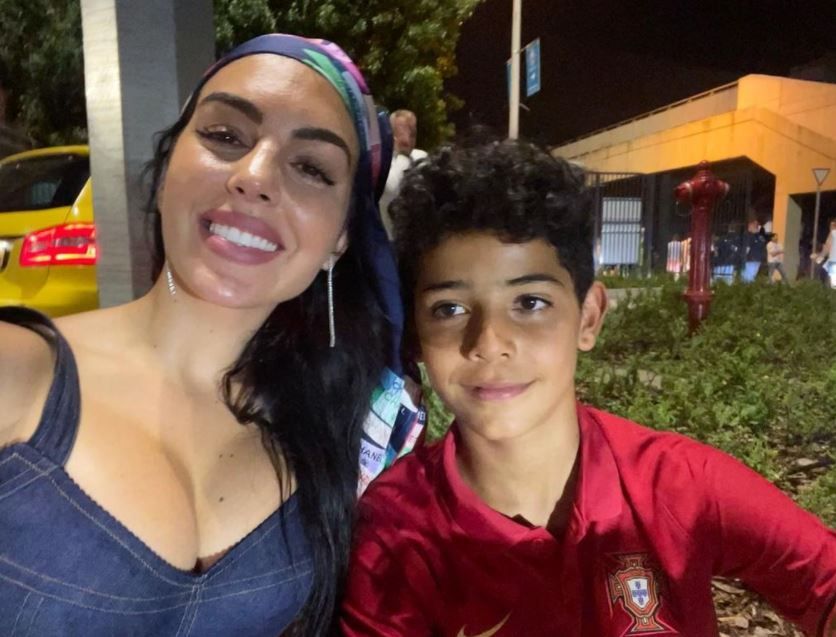 Georgina Rodriguez, spectacol in tribuna la meciul Portugalia – Franta! Cum s-a bucurat bruneta de reusita lui Ronaldo_1