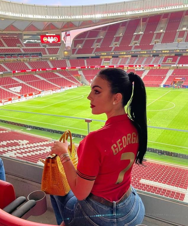 Georgina Rodriguez, spectacol in tribuna la meciul Portugalia – Franta! Cum s-a bucurat bruneta de reusita lui Ronaldo_3