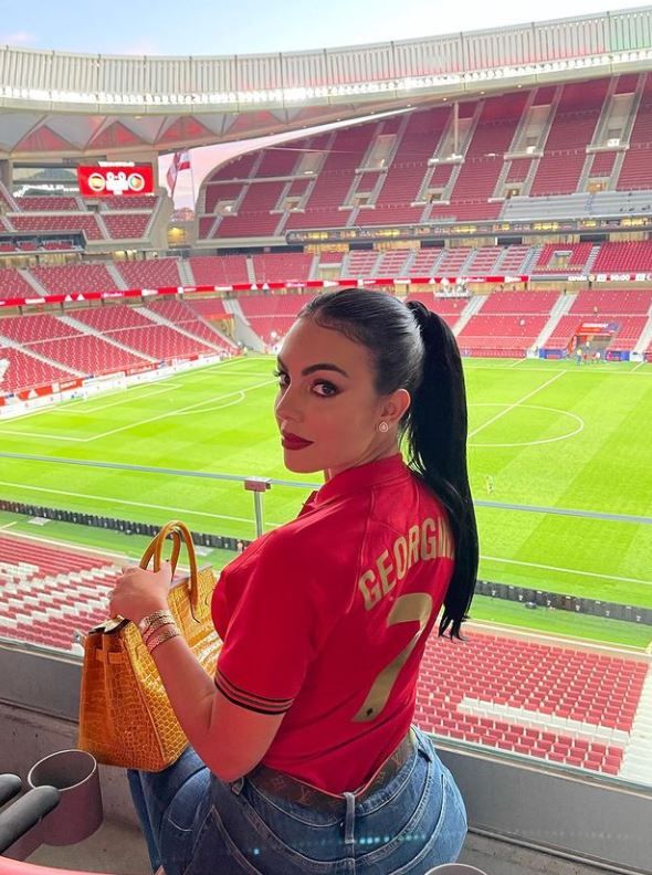 Georgina Rodriguez, spectacol in tribuna la meciul Portugalia – Franta! Cum s-a bucurat bruneta de reusita lui Ronaldo_8