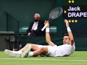 
	Start cu peripetii in turneul de la Wimbledon! Novak Djokovic a pierdut set in fata unui pusti de 19 ani si a bifat o contra-performanta dupa 11 ani fara greseala
