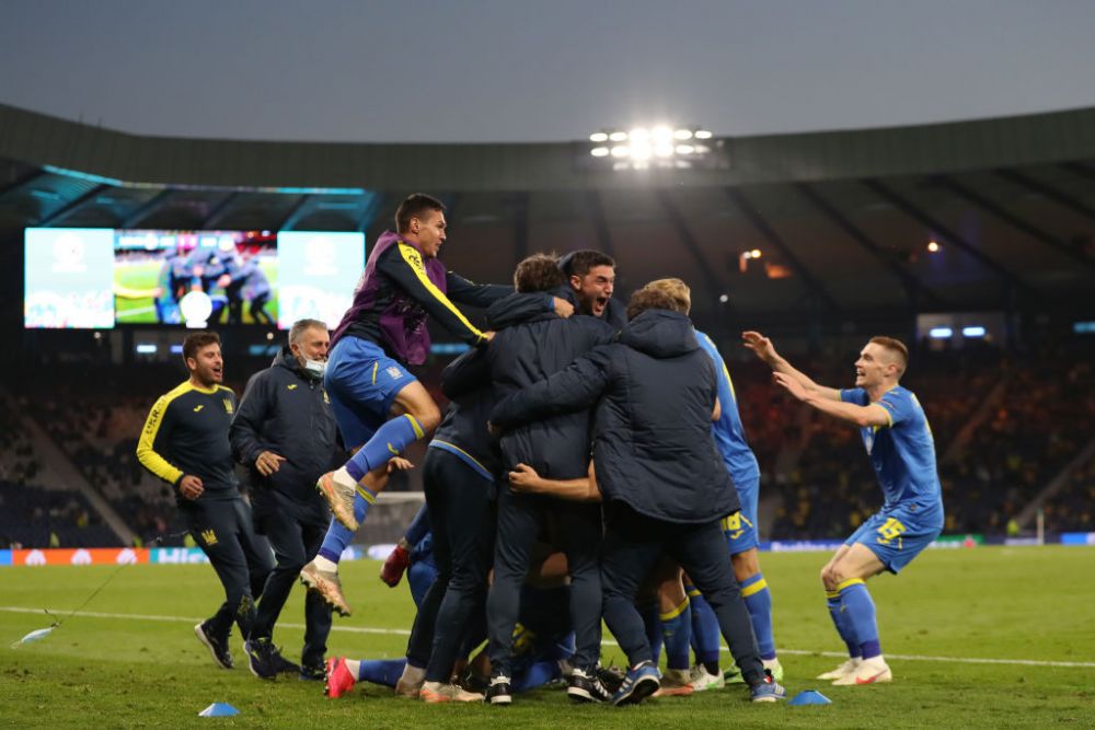Nebunia de pe Wembley si suspansul de la Ucraina - Suedia au facut o noua zi de spectacol la Euro 2020! Imaginile zilei arata emotia pura a suporterilor_12