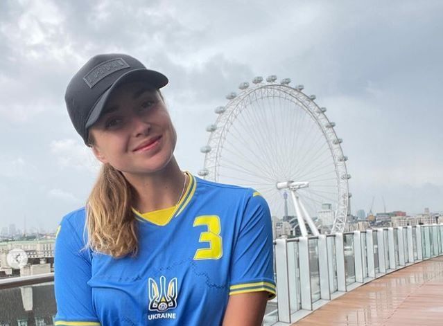 Ea este cea mai sexy fana a Ucrainei si muza victoriilor la EURO 2020: imaginea prin care Elina Svitolina a aprins internetul cu ocazia meciului Ucraina vs. Suedia _2