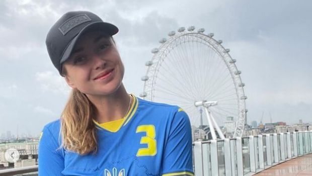 
	Ea este cea mai sexy fana a Ucrainei si muza victoriilor la EURO 2020: imaginea prin care Elina Svitolina a aprins internetul cu ocazia meciului Ucraina vs. Suedia&nbsp;
