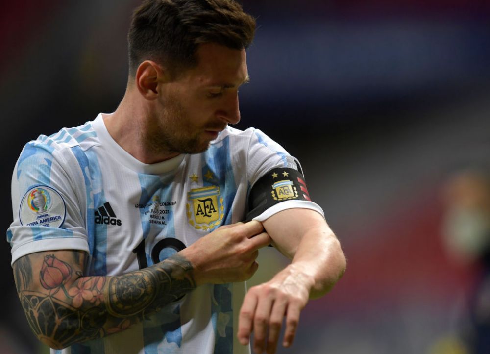 Lionel Messi, insangerat in semifinalele Copa America. A jucat accidentat din minutul 57, iar imaginile cu el au facut inconjurul lumii _3