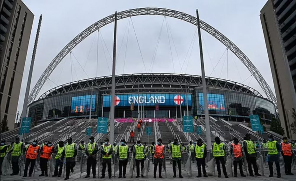 Alerta de securitate in Anglia! Masura luata de autoritati cu doar doua zile inainte de finala de pe Wembley_3