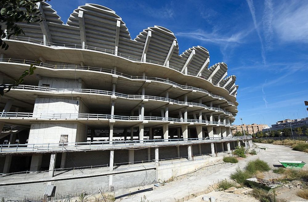 Stadionul de 300 de milioane de euro a ajuns o ruina! Arena trebuia sa fie inaugurata in 2009 _1
