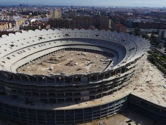 
	Stadionul de 300 de milioane de euro a ajuns o ruina! Arena trebuia sa fie inaugurata in 2009&nbsp;
