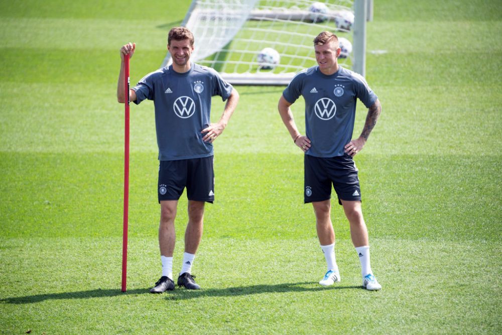 Kroos este desfiintat de o legenda a lui Bayern Munchen: "Stilul sau de joc este depasit! Nu are loc in fotbalul de astazi!" Replici acide intre cei doi germani_2
