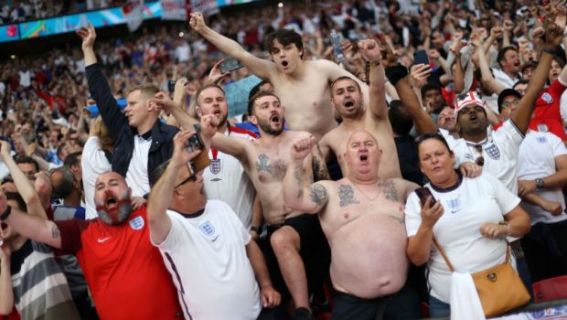 
	Imagini regretabile pe Wembley! Gestul incalificabil facut de suporterii englezi in timpul intonarii imnurilor
