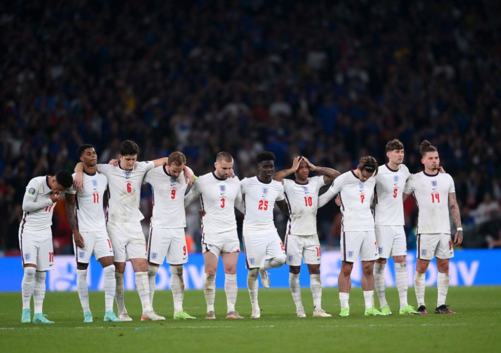 Un star al nationalei Angliei acuza evenimentele petrecute pe Wembley la finala Euro 2020: "Tata a avut probleme cu respiratia din cauza loviturii primite la coaste!"_4